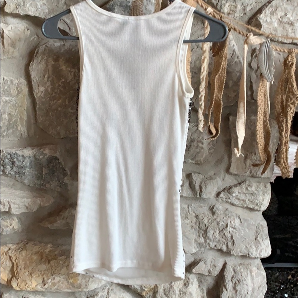 Tank top - Picture 2 of 3